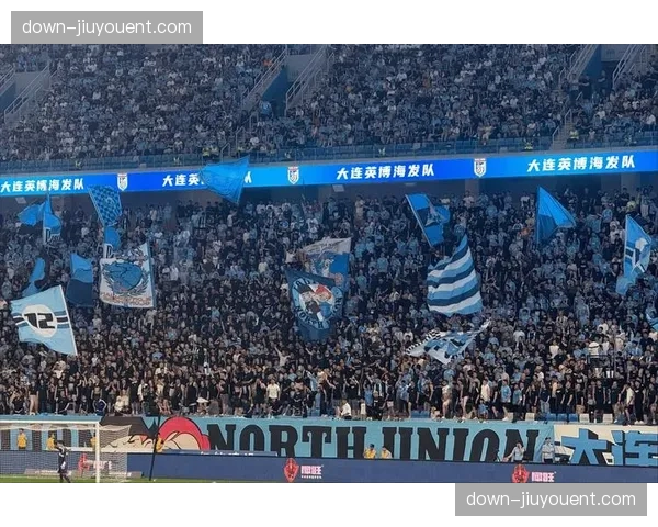 大连英博两场狂丢9球 防守体系崩塌失球率暴增200%